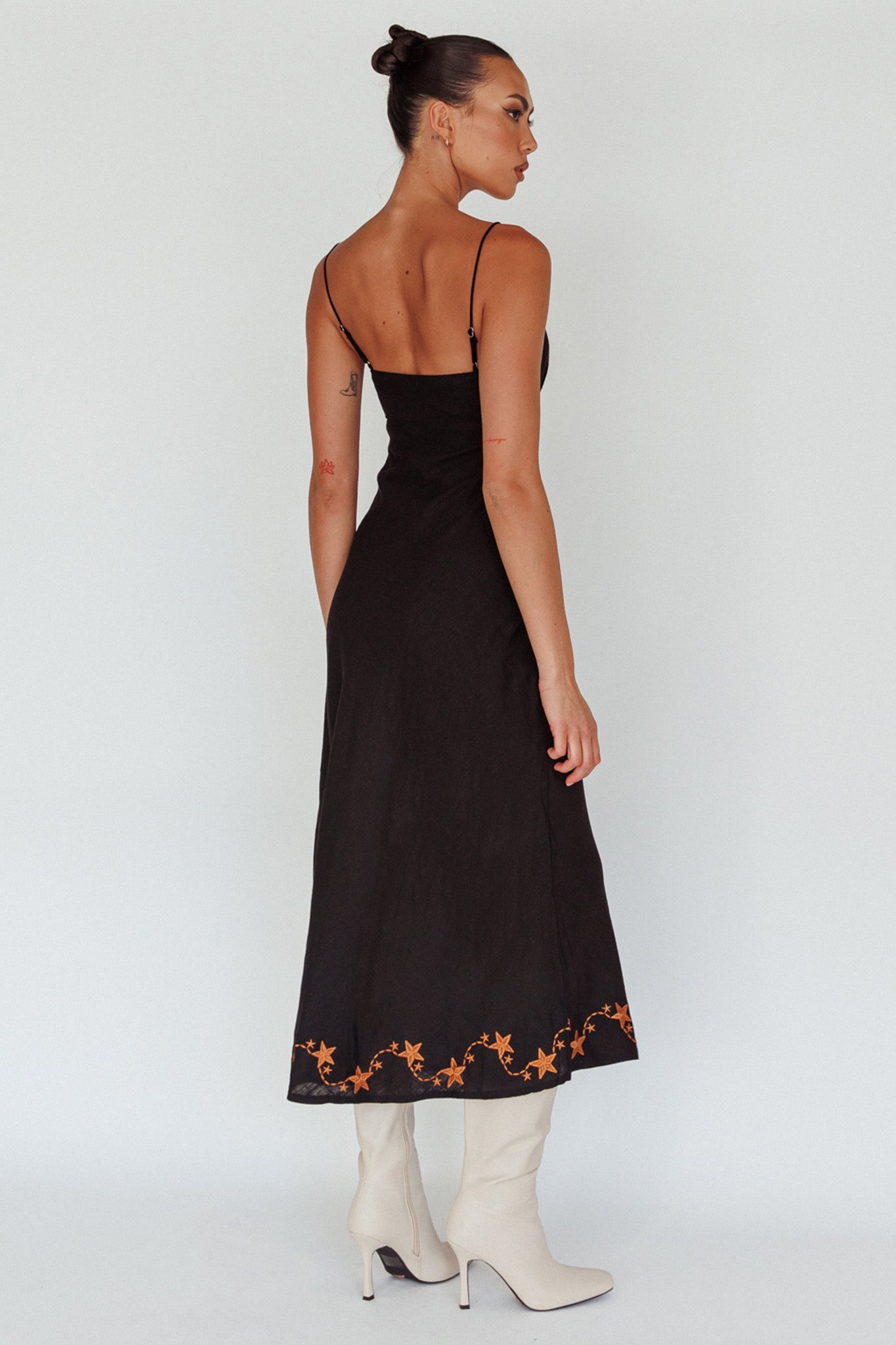 Star Garden Embroidered Midi Dress Black